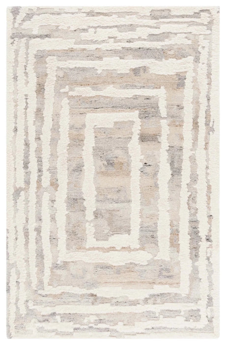 Safavieh Casablanca 4'-0" x 6'-0" Rug in Beige / Ivory