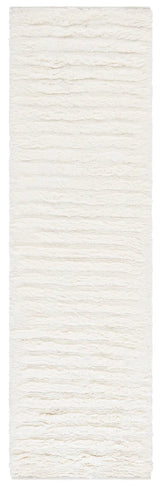 Safavieh Casablanca 2'-3" x 8'-0" Rug in Ivory