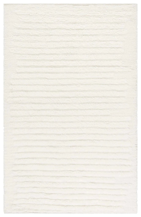 Safavieh Casablanca 4'-0" x 6'-0" Rug in Ivory