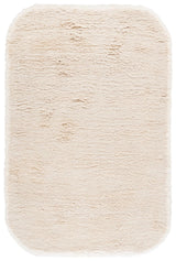 Safavieh Casablanca 4'-0" x 6'-0" Rug in Beige / Ivory