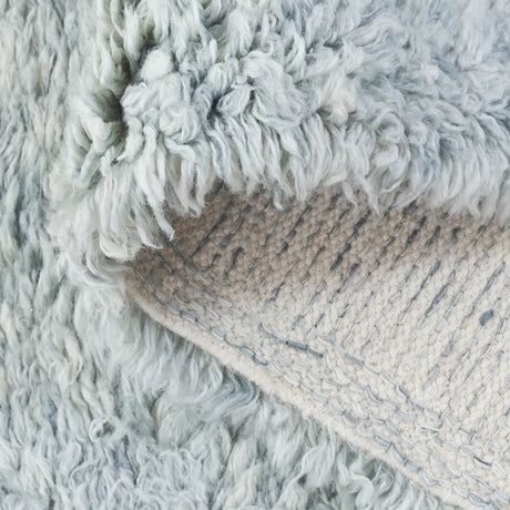 Safavieh Casablanca 4'-0" x 6'-0" Rug in Teal
