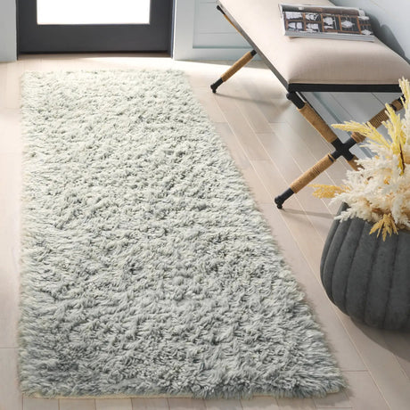 Safavieh Casablanca 2'-3" x 8'-0" Rug in Teal
