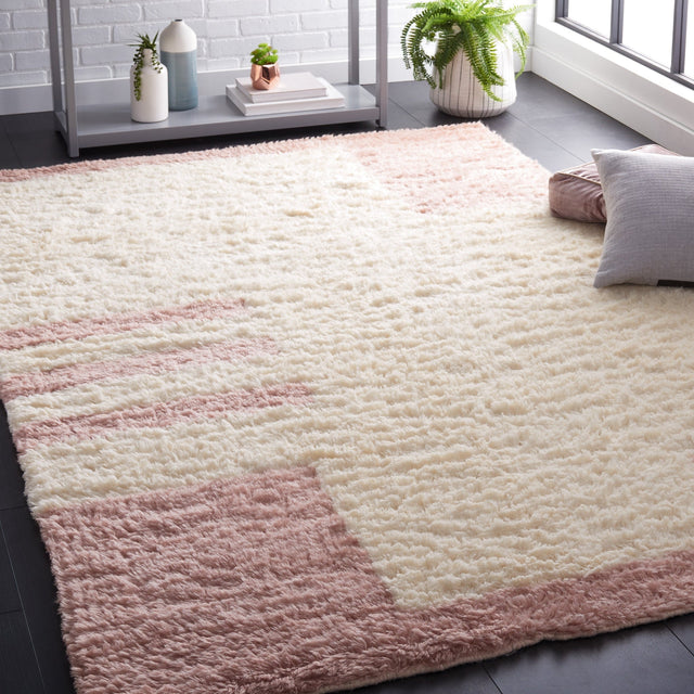 Safavieh Casablanca Csb704U Pink/Ivory Rug - Safavieh - csb704u - 3