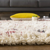 Safavieh Casablanca 5'-0" x 8'-0" Rug in Ivory / Fuchsia