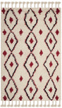 Safavieh Casablanca 4'-0" x 6'-0" Rug in Ivory / Fuchsia