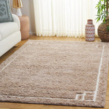 Safavieh Casablanca 4'-0" x 6'-0" Rug in Beige / Ivory