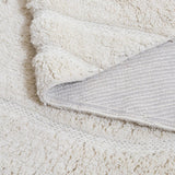 Safavieh Casablanca 4'-0" x 6'-0" Rug in Ivory