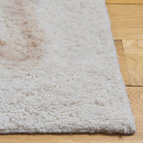 Safavieh Casablanca 4'-0" x 6'-0" Rug in Beige / Ivory