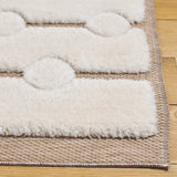 Safavieh Celebrity 800 4'-0" x 6'-0" Rug in Ivory / Beige