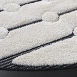 Safavieh Celebrity 800 6'-7" x 6'-7" Rug in Ivory / Black