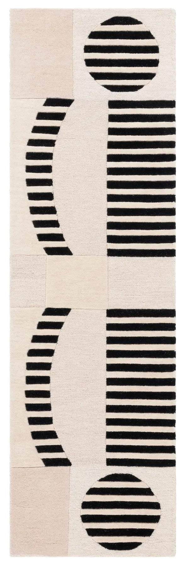 Safavieh Chatham 2'-3" x 8'-0" Rug in Ivory / Black