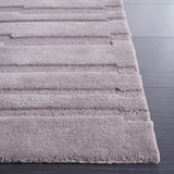 Safavieh Chatham 4'-0" x 6'-0" Rug in Grey