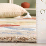 Safavieh Chelsea 4'-0" x 6'-0" Rug in Ivory / Pink