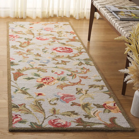 Safavieh Chelsea 2'-6" x 8'-0" Rug in Ivory / Sage