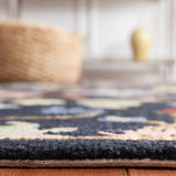 Safavieh Chelsea 4'-0" x 6'-0" Rug in Black / Red