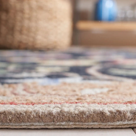 Safavieh Chelsea 4'-0" x 6'-0" Rug in Black / Brown