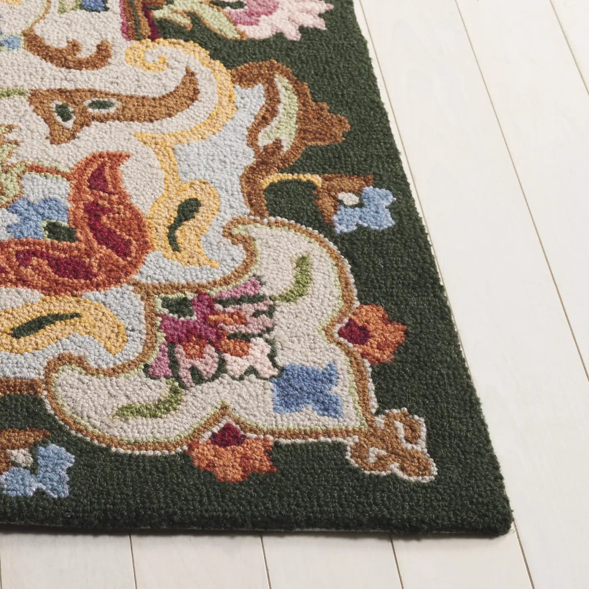Safavieh Chelsea 2'-3" x 8'-0" Rug in Green / Grey