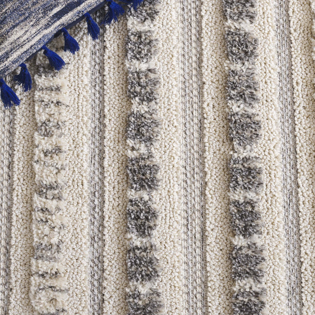 Safavieh Chloe Clo101A Ivory/Grey Rug - Safavieh - clo101a - 7r