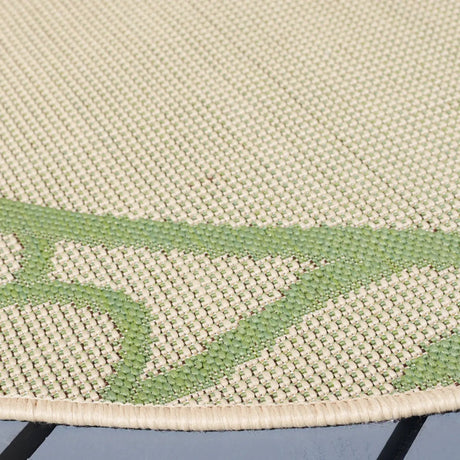 Safavieh Courtyard 5'-3" x 5'-3" Rug in Natural / Olive