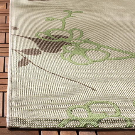 Safavieh Courtyard 4'-0" x 5'-7" Rug in Natural / Olive