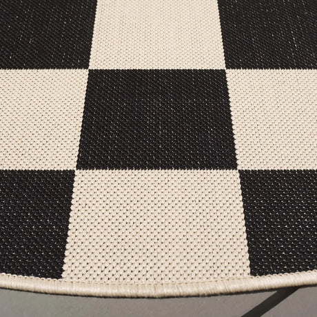 Safavieh Courtyard 6'-7" x 6'-7" Rug in Black / Beige