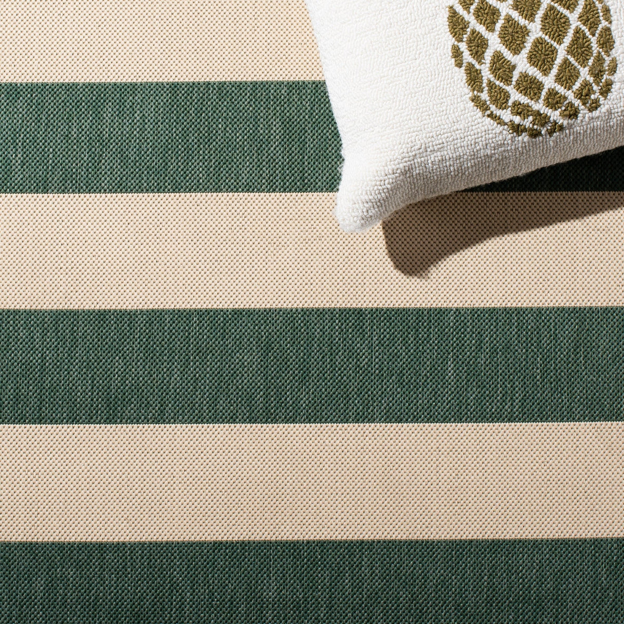 Safavieh Courtyard Cy6812 Beige/Dark Green Rug - Safavieh - cy6812 - 32212 - 3