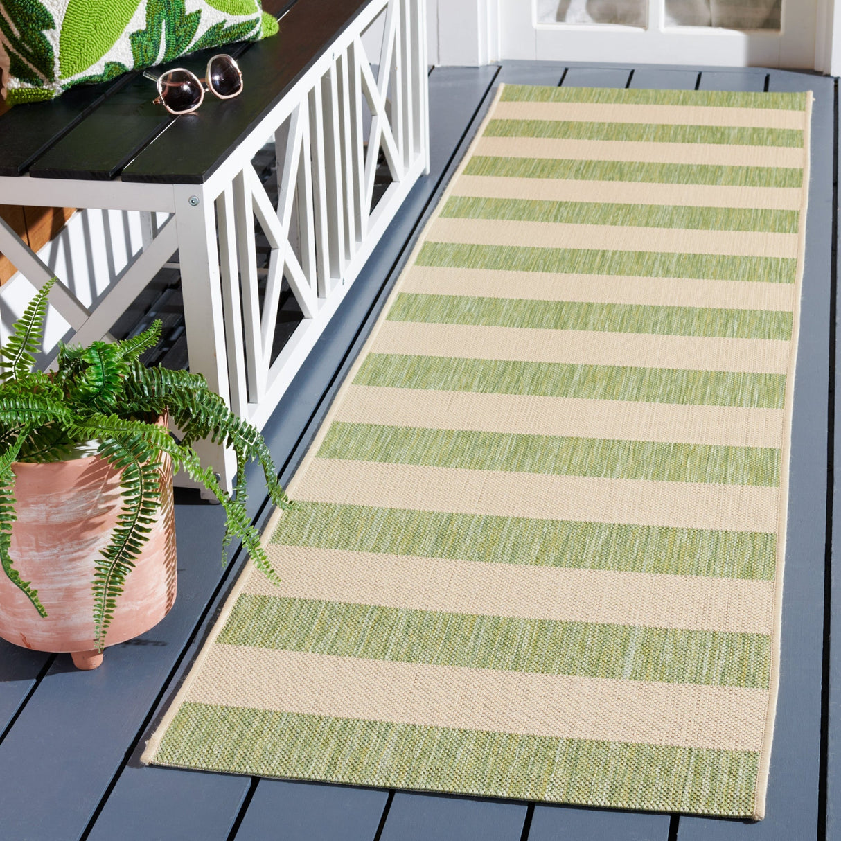 Safavieh Courtyard Cy6812 Beige/Sage Green Rug - Safavieh - cy6812 - 21812 - 7r