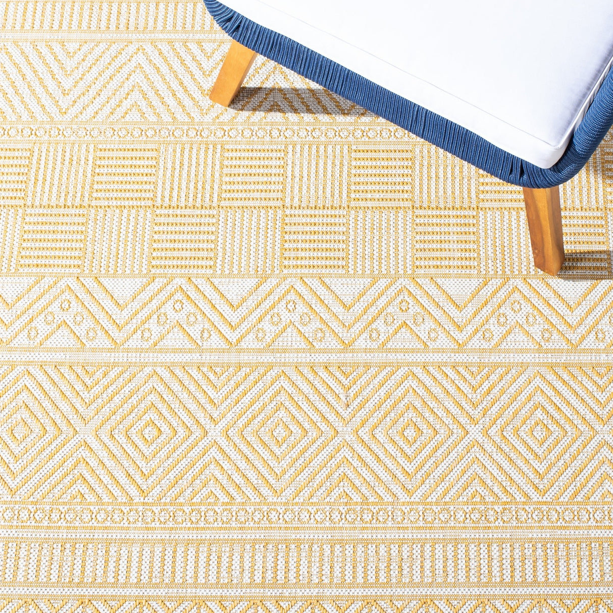Safavieh Courtyard Cy8196 - 56012 Beige/Gold Rugs - Safavieh - cy8196 - 56012 - 2