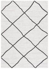 Safavieh Courtyard 4'-0" x 5'-7" Rug in Ivory / Black