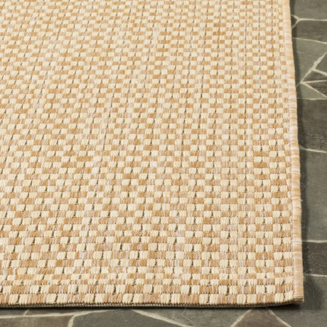 Safavieh Courtyard 4'-0" x 5'-7" Rug in Natural / Cream