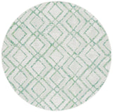 Safavieh Courtyard 6'-7" x 6'-7" Rug in Ivory / Green