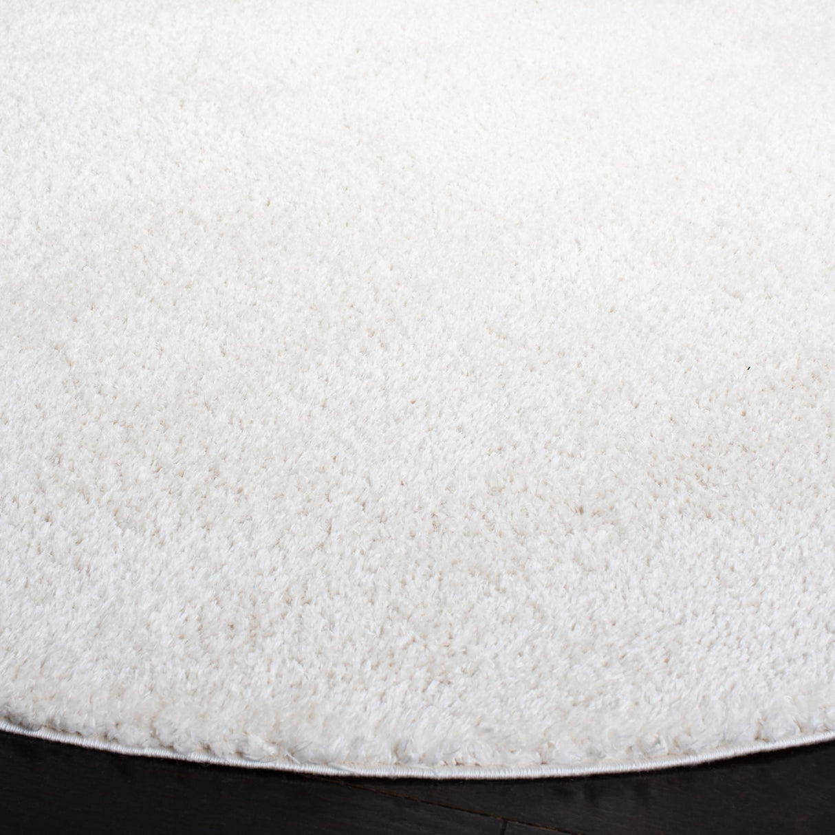 Safavieh Decora Shaggy Des101 Ivory Rug - Safavieh - des101 - 3138 - 7r