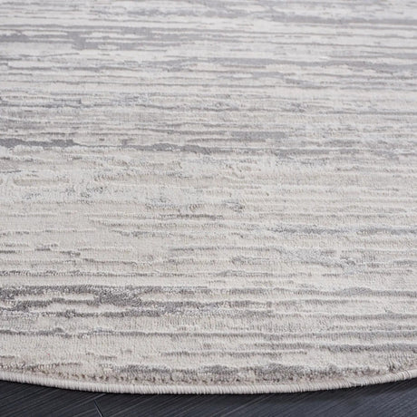 Safavieh Diamond 6'-7" x 6'-7" Rug in Grey / Beige