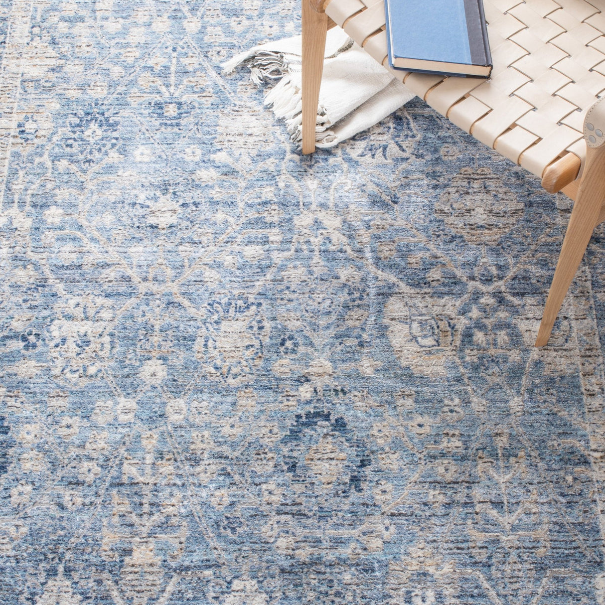 Safavieh Dream Drm408J Grey/Turquoise Rug - Safavieh - drm408j - 7r