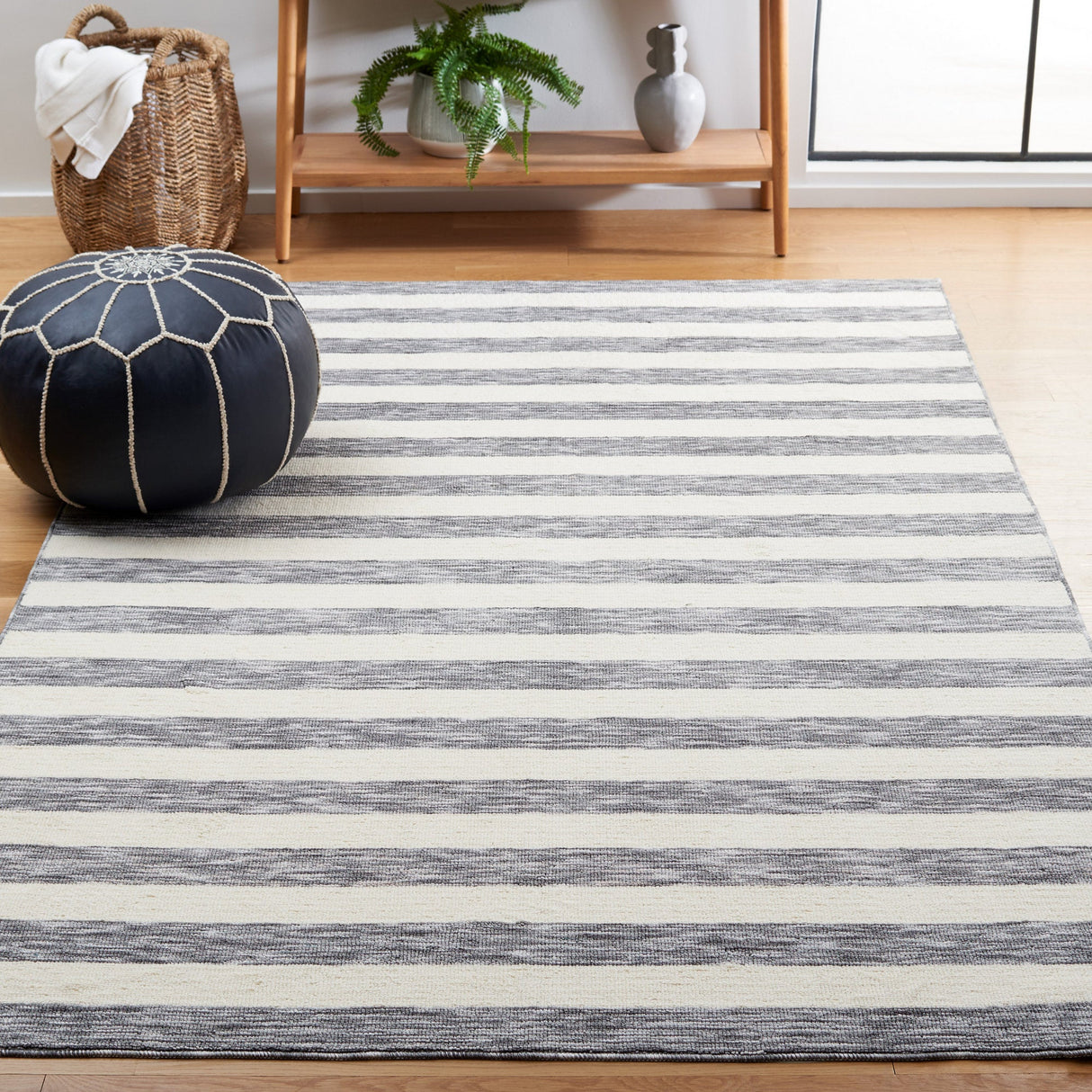 Safavieh Easy Care Ecr115H Dark Grey/Ivory Rug - Safavieh - ecr115h - 2