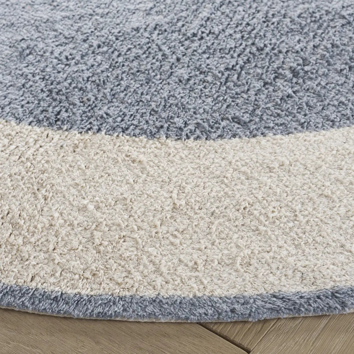 Safavieh Easy Care 5'-0" x 5'-0" Rug in Ivory / Blue