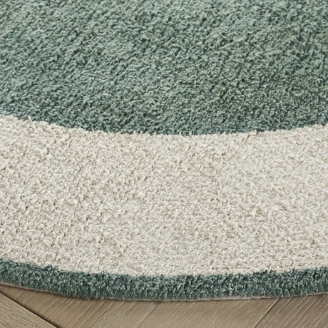 Safavieh Easy Care 5'-0" x 5'-0" Rug in Ivory / Green
