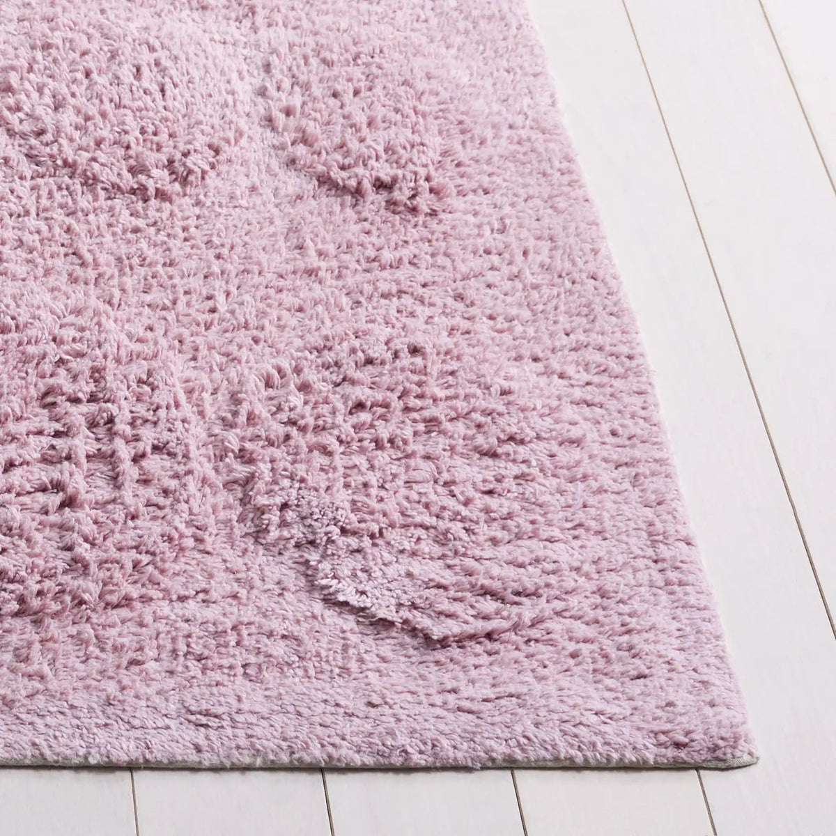 Safavieh Easy Care 4'-0" x 6'-0" Rug in Rose