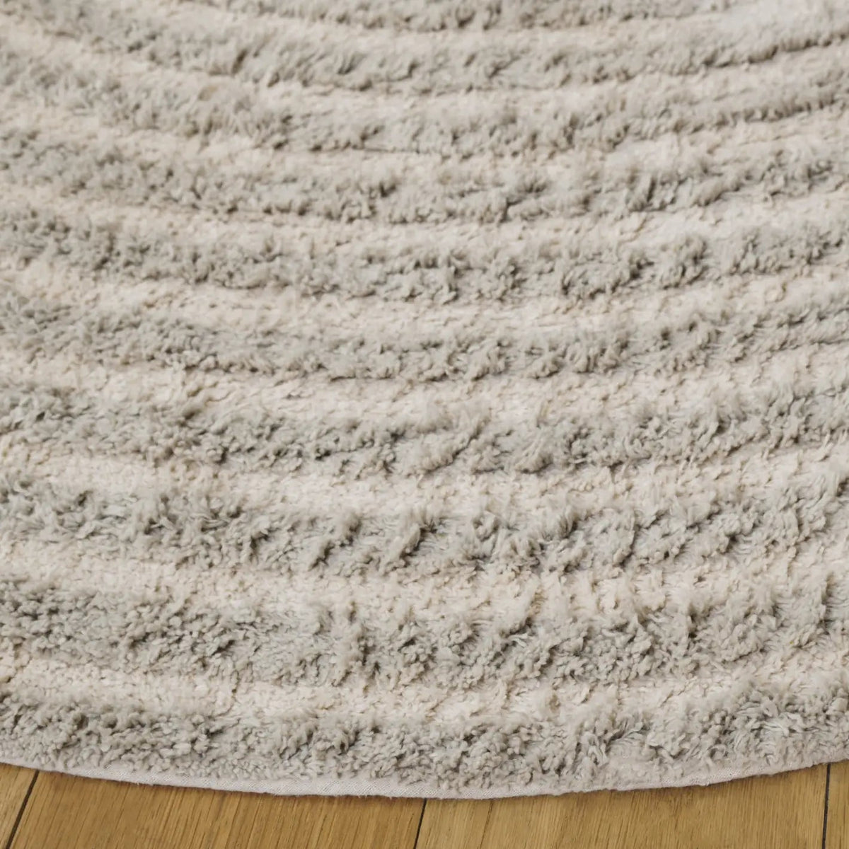 Safavieh Easy Care 5'-0" x 5'-0" Rug in Grey / Ivory
