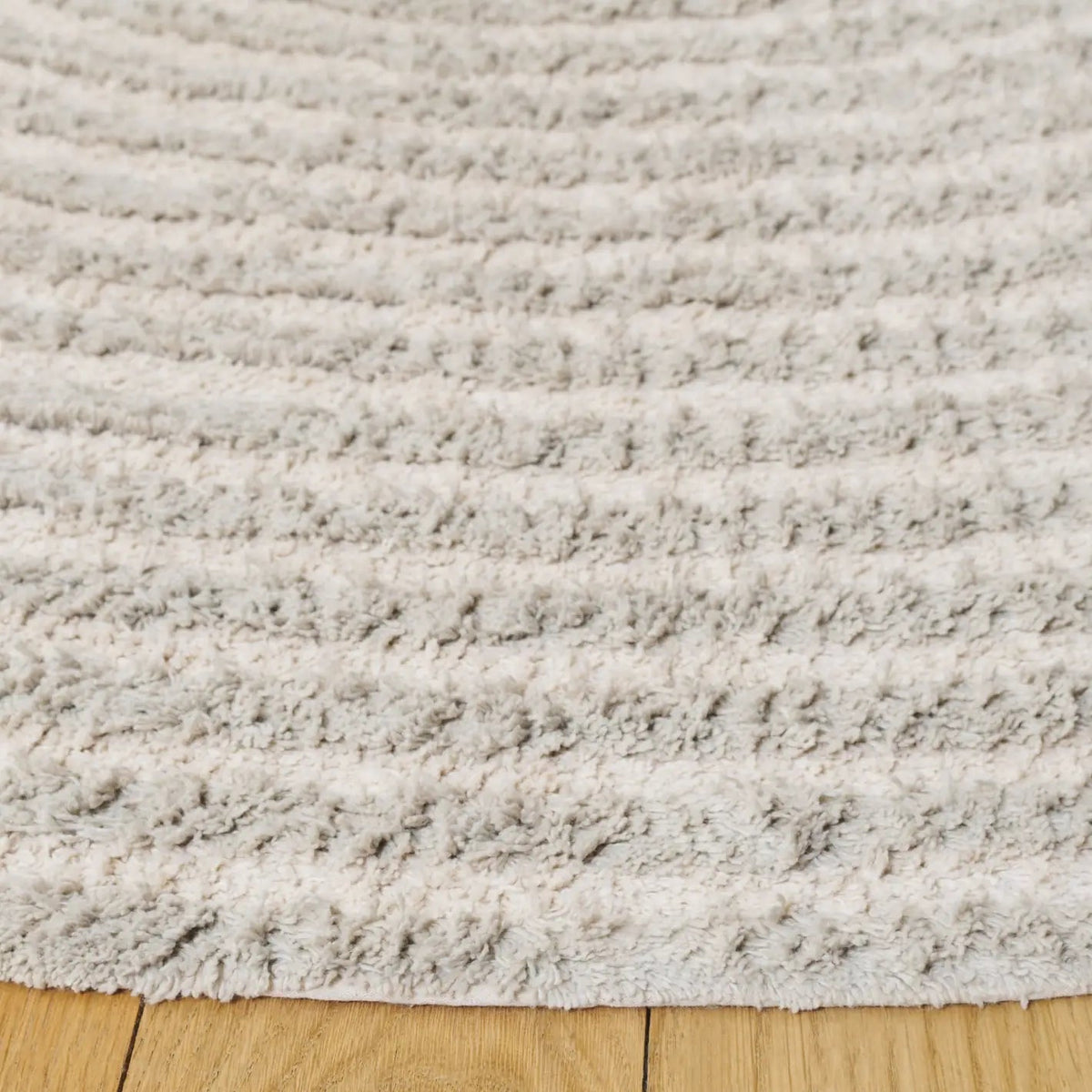 Safavieh Easy Care 6'-0" x 6'-0" Rug in Grey / Ivory