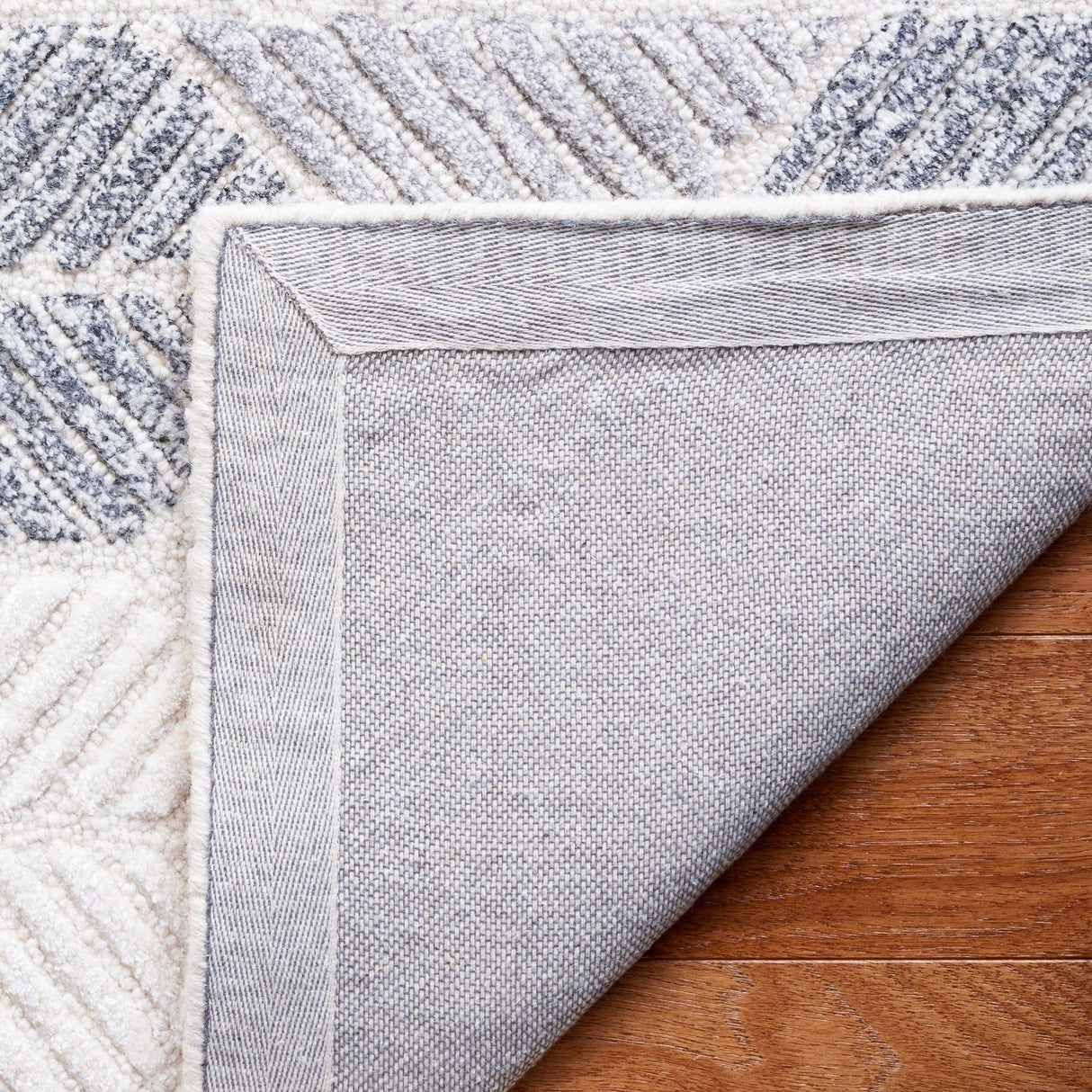 Safavieh Ebony Ebn108F Grey/Ivory Rug - Safavieh - ebn108f - 3
