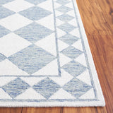 Safavieh Ebony 4'-0" x 6'-0" Rug in Blue / Ivory