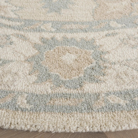 Safavieh Ebony 6'-0" x 6'-0" Rug in Beige / Ivory