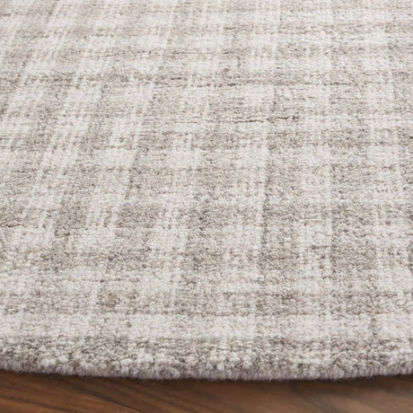 Safavieh Ebony 6'-0" x 6'-0" Rug in Beige / Ivory