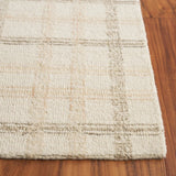 Safavieh Ebony 4'-0" x 6'-0" Rug in Beige / Ivory