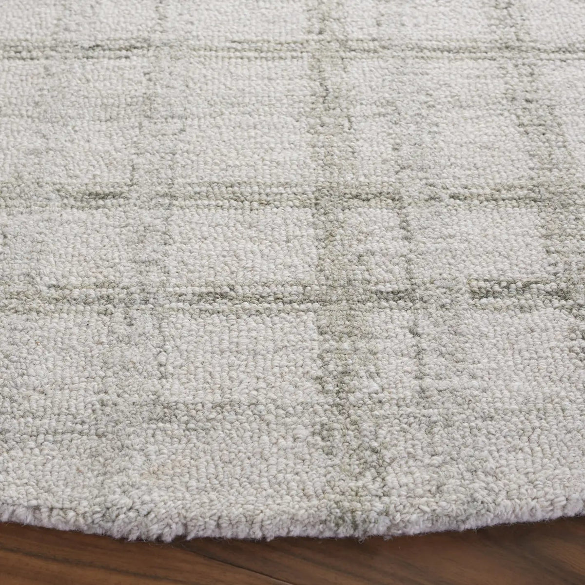 Safavieh Ebony 6'-0" x 6'-0" Rug in Sage / Ivory