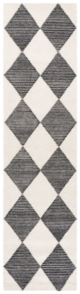 Safavieh Ebony 2'-3" x 9'-0" Rug in Ivory / Black