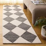 Safavieh Ebony 2'-3" x 9'-0" Rug in Ivory / Black