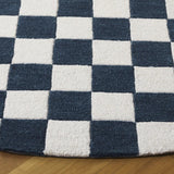 Safavieh Ebony 6'-0" x 6'-0" Rug in Blue / Ivory