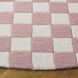 Safavieh Ebony 6'-0" x 6'-0" Rug in Pink / Ivory